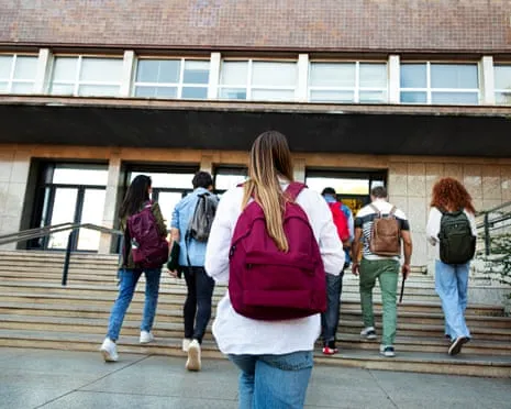 While Young Men Move Toward Conservatism, the Rise of the 'Relaxed Female' Phenomenon Becomes Apparent