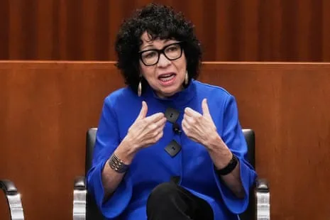 High Court Justice Questions Whether Americans Grasp the Difference Between Leaders and Kings